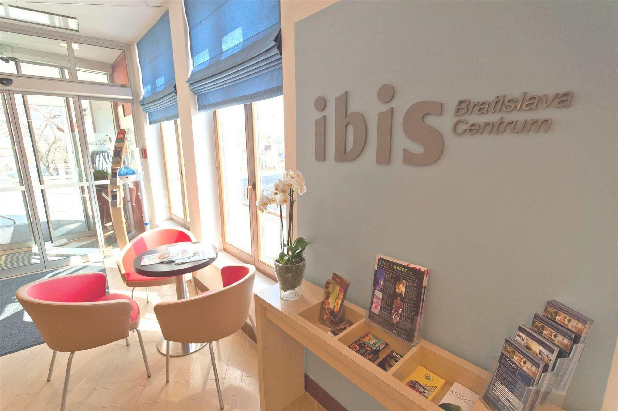 Ibis Bratislava Centrum Exteriör bild